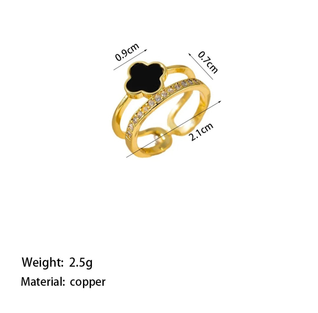 Van Cleef inspired Clover Ring