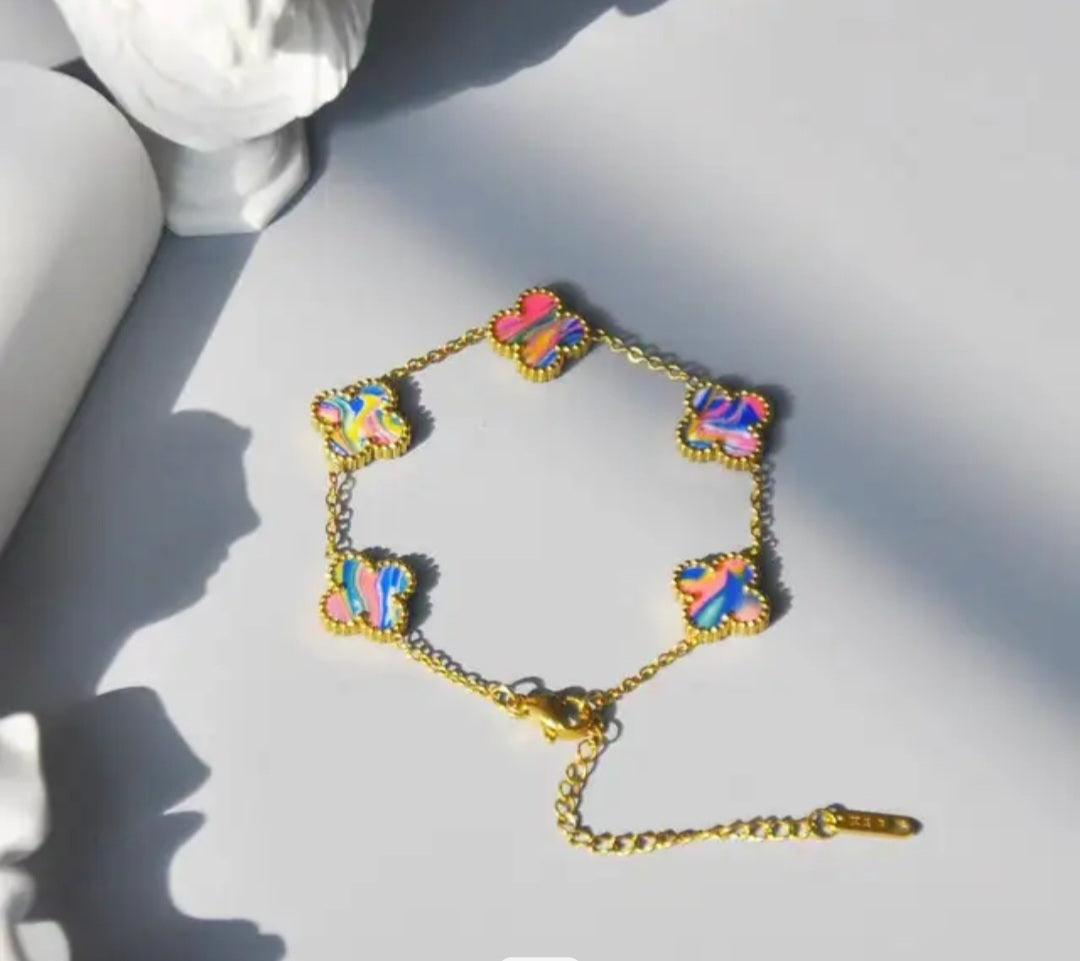 Van Cleef inspire Micology 13mm Clover bracelet Collection