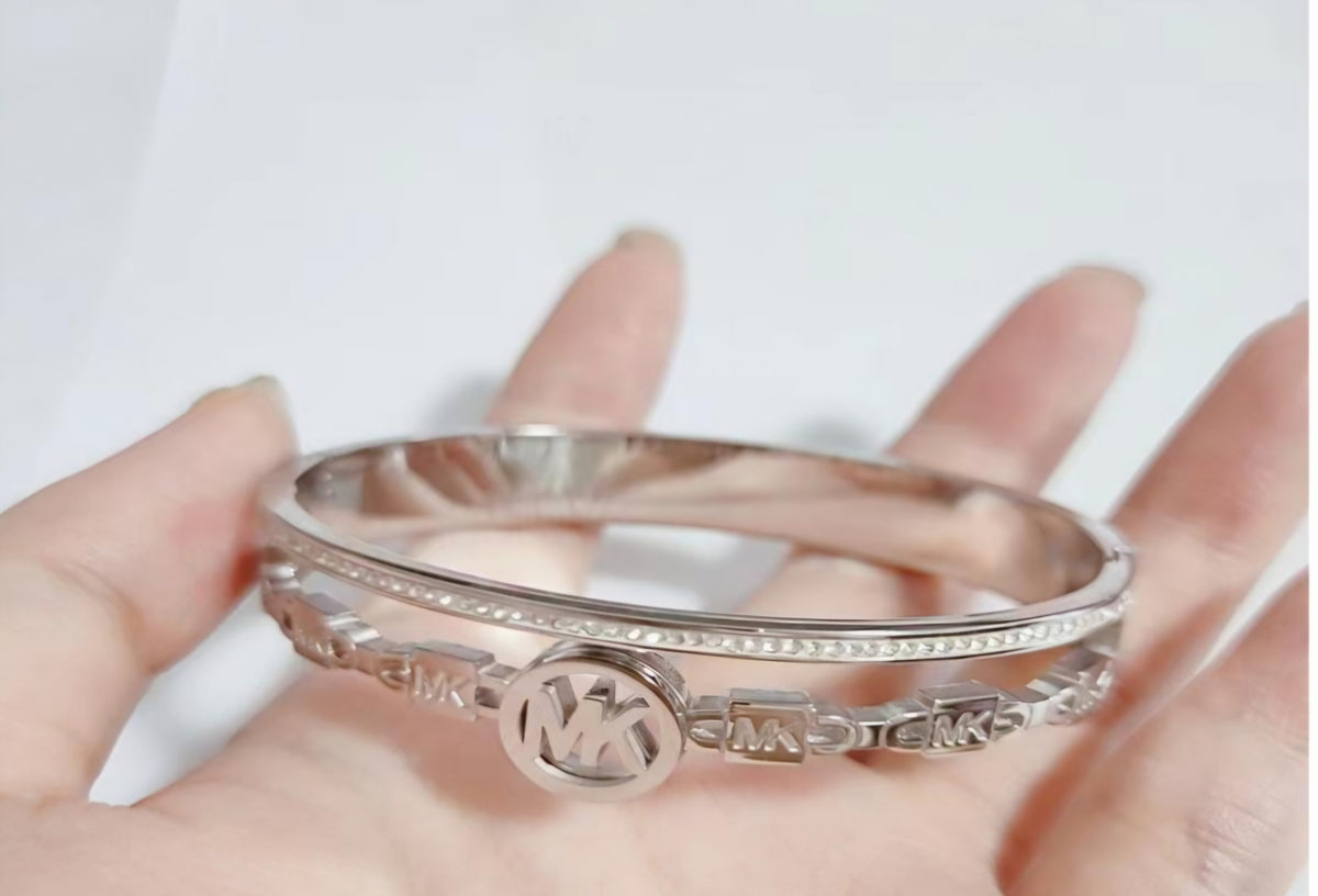 Micheal Kors inspired Bangle