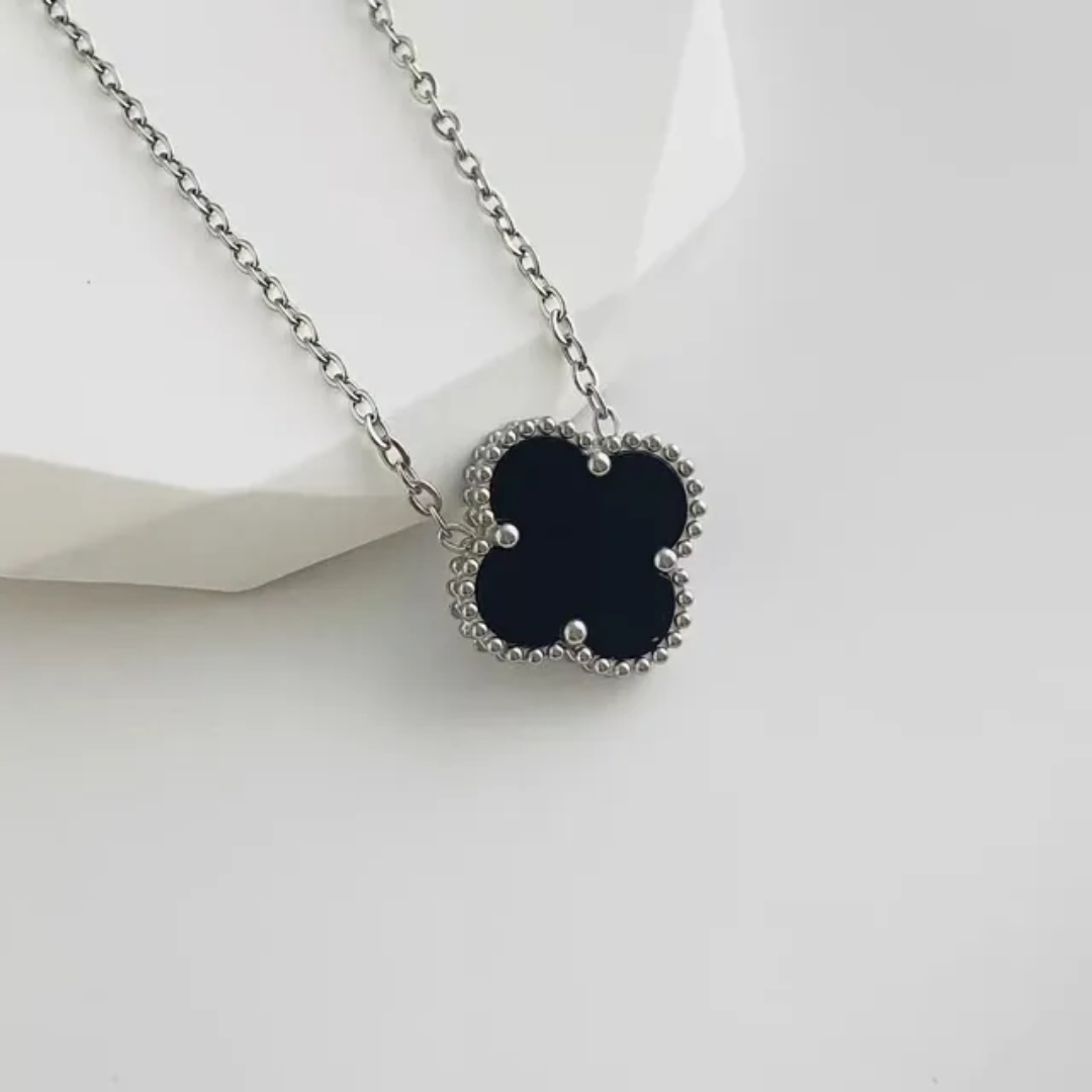 Van Cleef Inspire 15mm Silver Clover Necklace