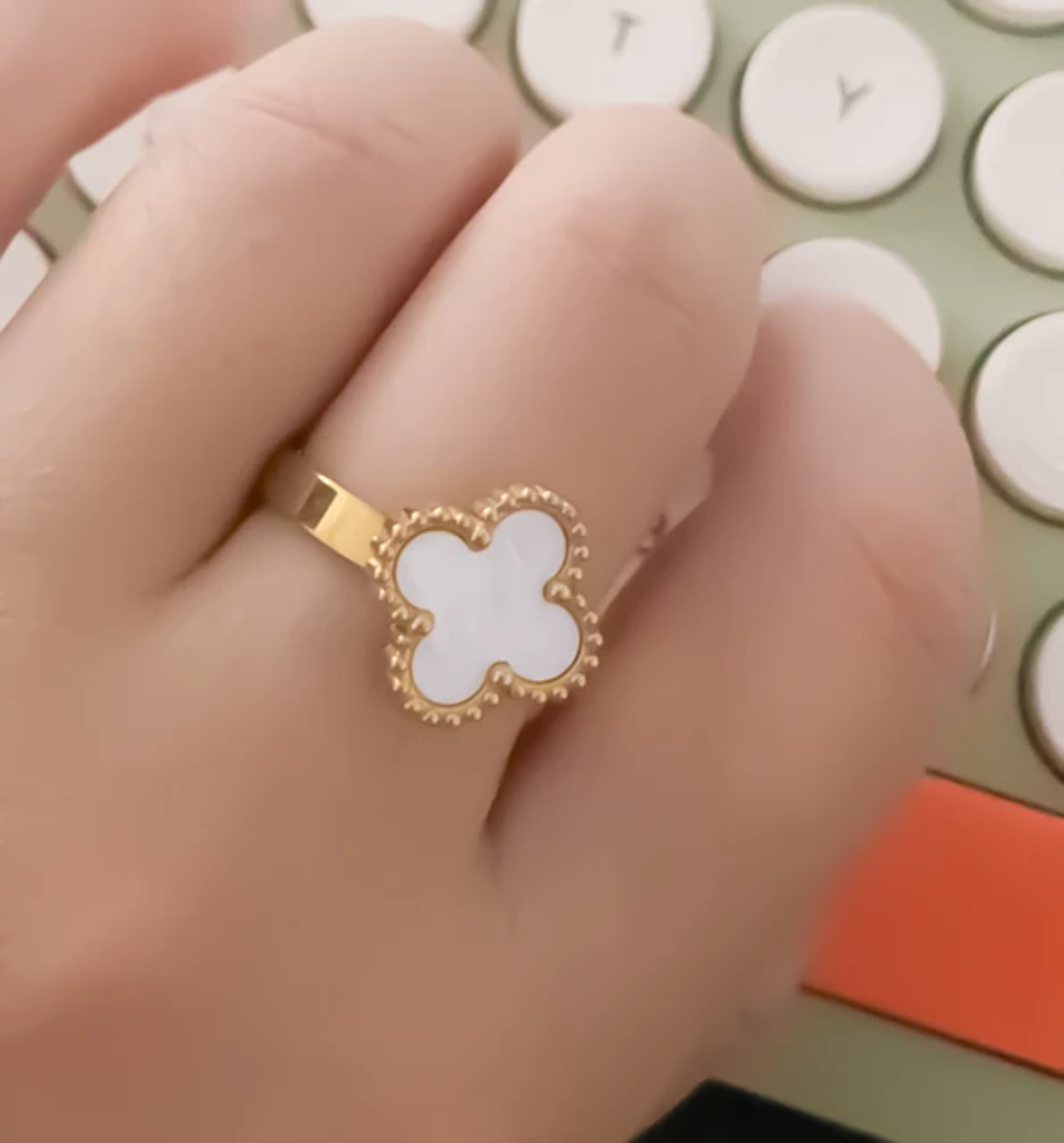 Van Cleef inspired Clover rings