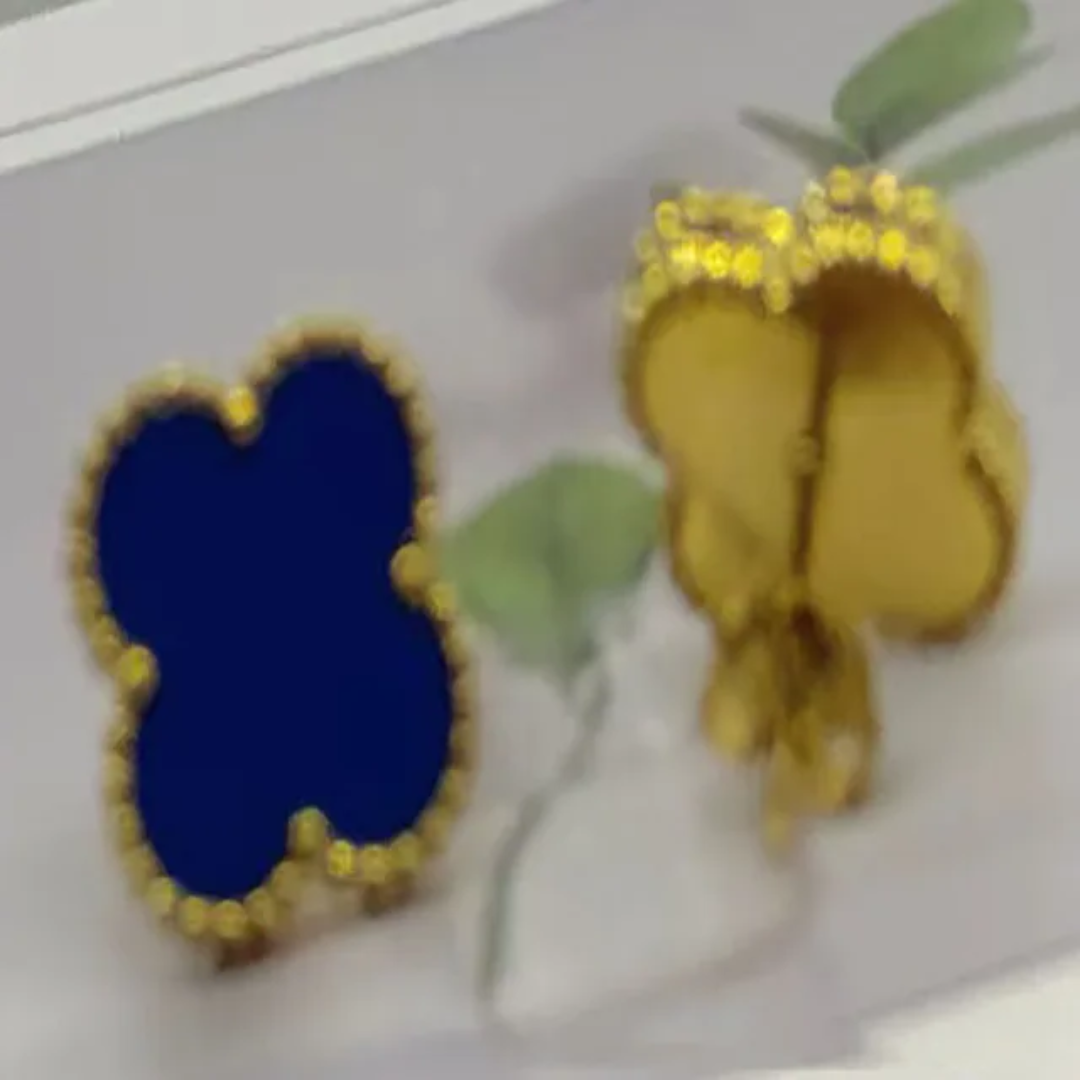 Van Cleef inspired 15mm Gold Trim Clover Stud