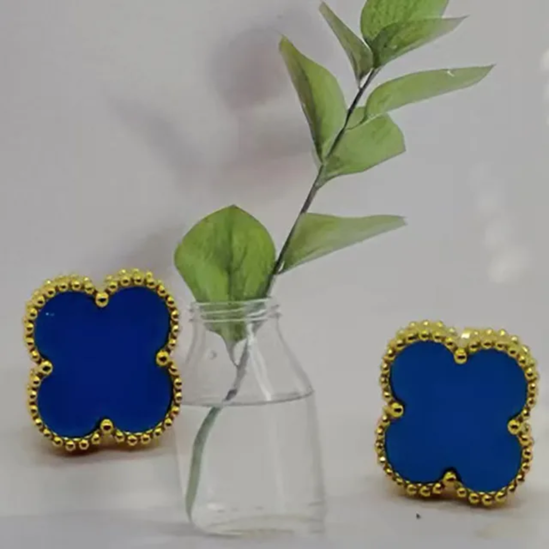 Van Cleef inspired 15mm Gold Trim Clover Stud