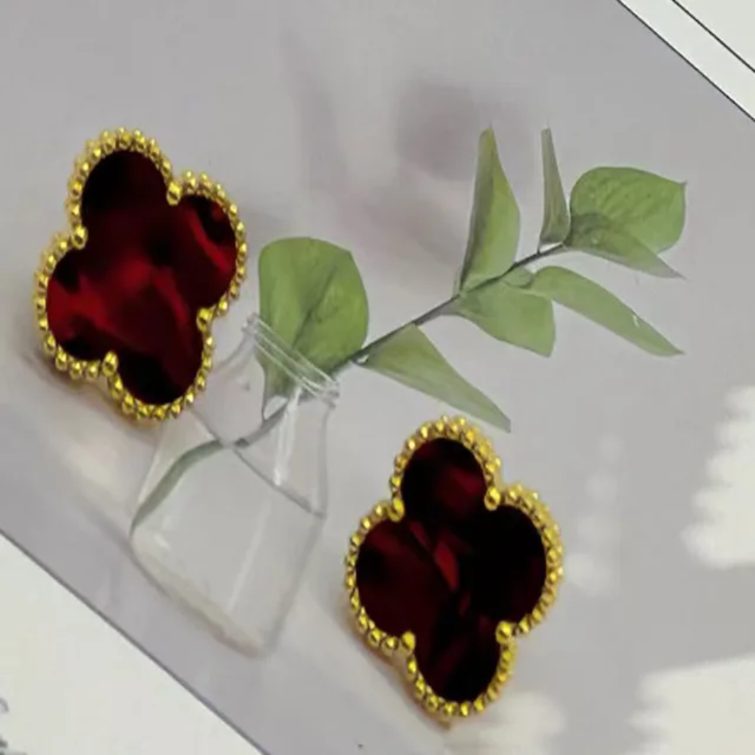 Van Cleef inspired 15mm Gold Trim Clover Stud