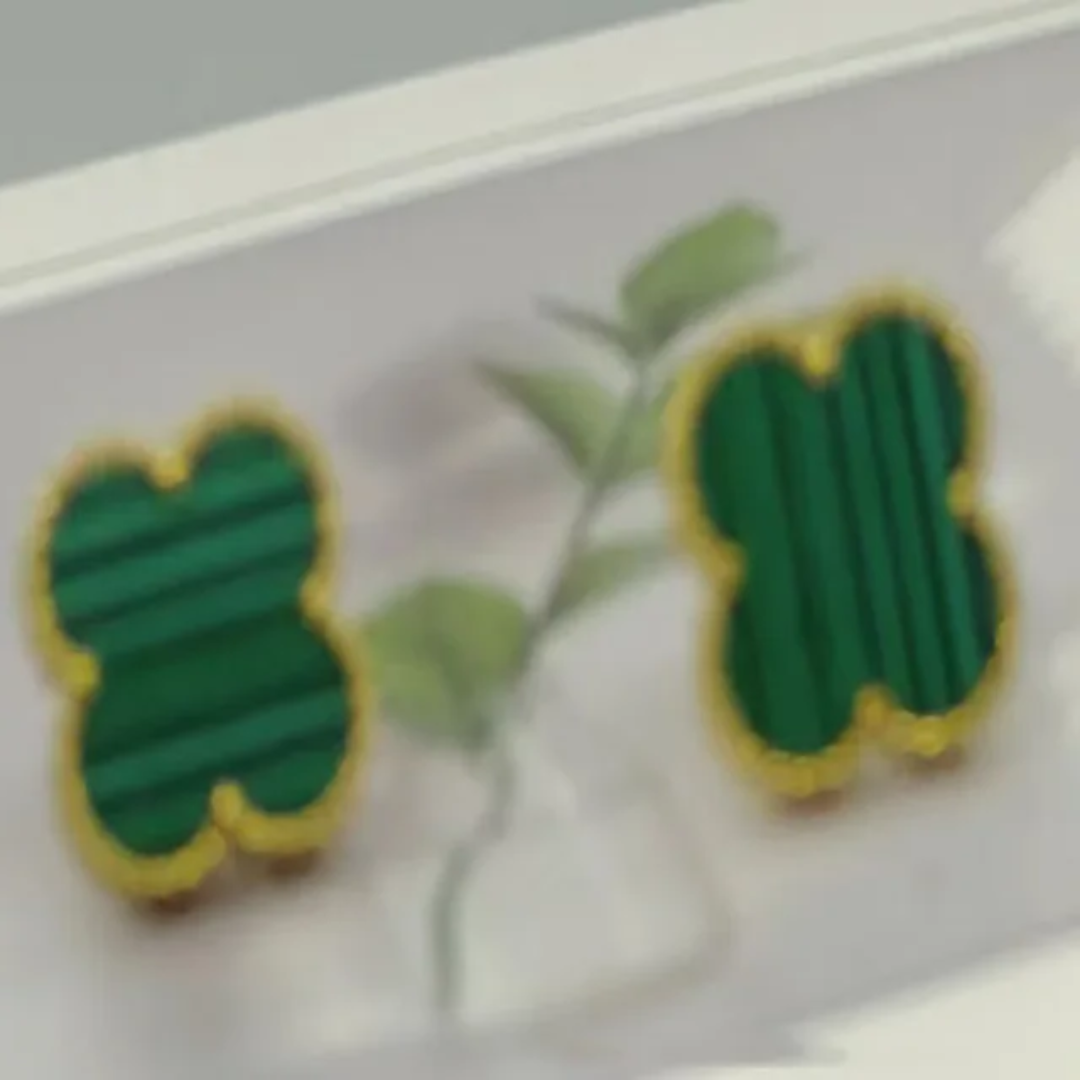 Van Cleef inspired 15mm Gold Trim Clover Stud