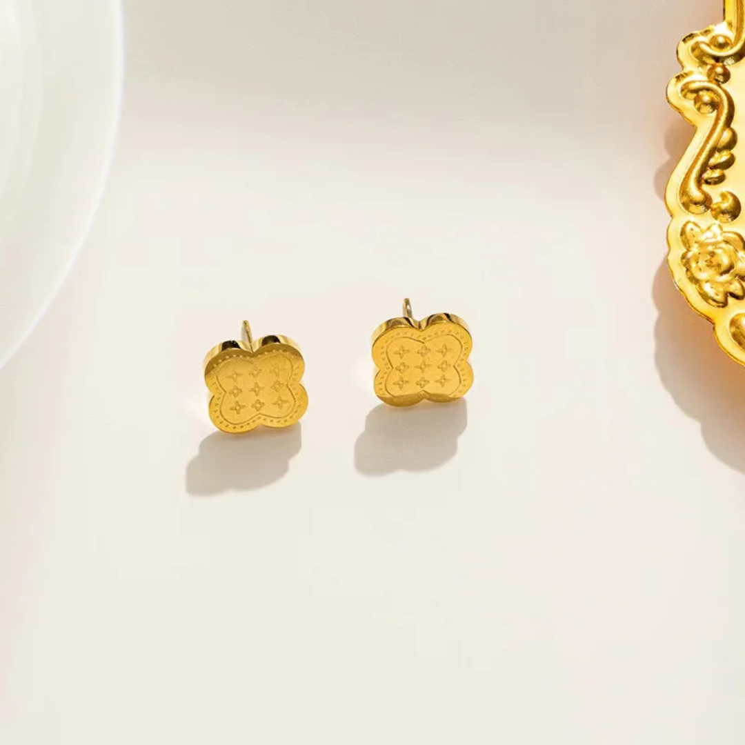 Van Cleef Inspired Stamp Clover Jewelry Collection