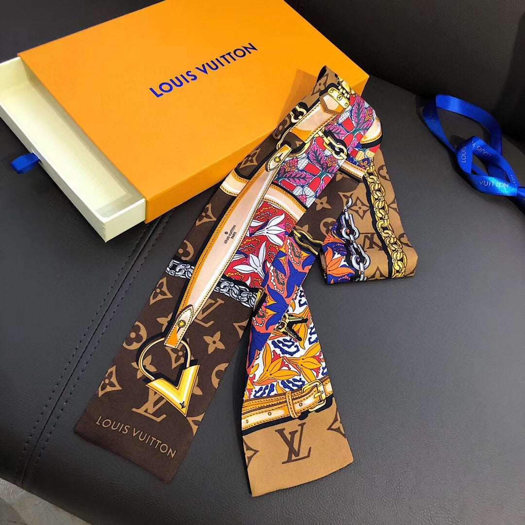 LV inspire Monogram Confidential Bandeau.