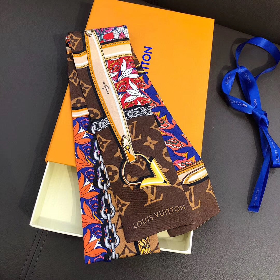 LV inspire Monogram Confidential Bandeau.