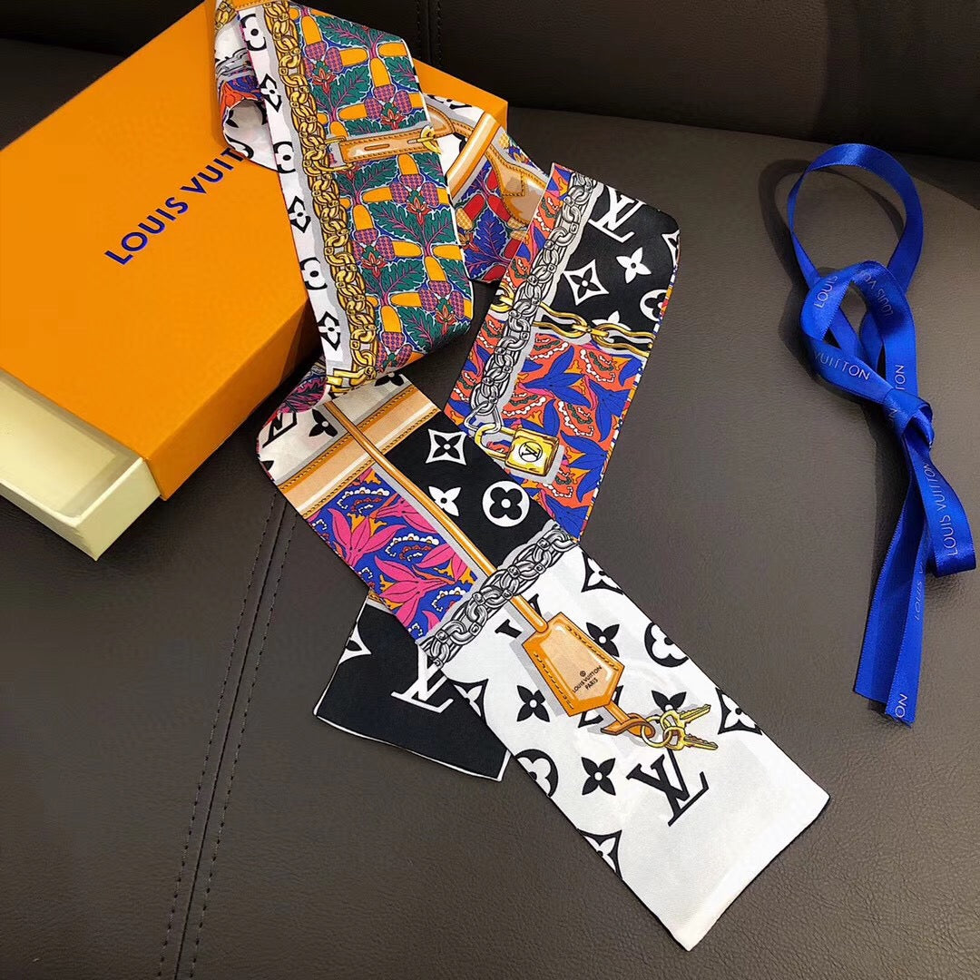 LV inspire Monogram Confidential Bandeau.