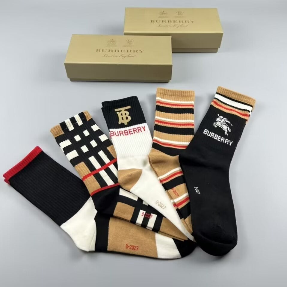 Burberry inspired socks set