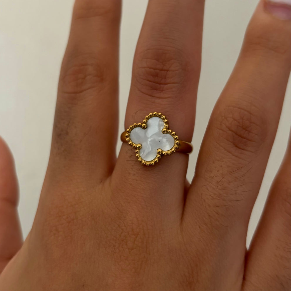 Van Cleef inspired Clover rings