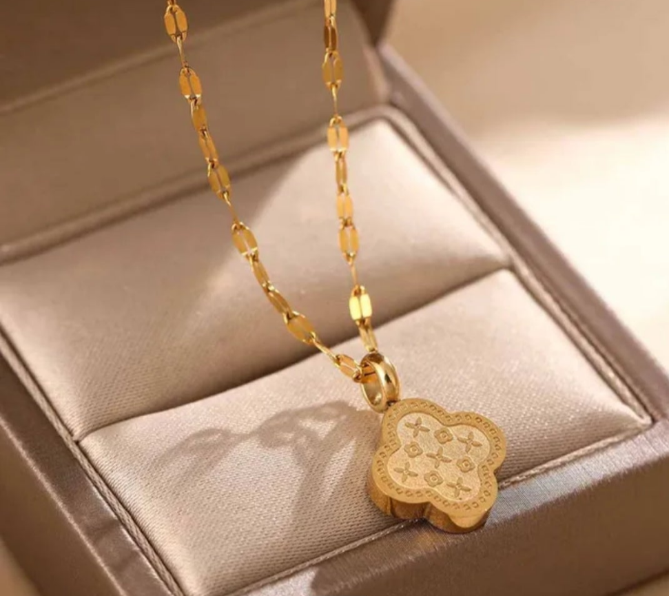 Van Cleef Inspired Stamp Clover Jewelry Collection