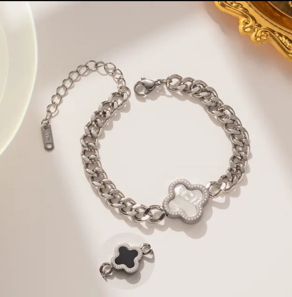 Double Sided 4leaf Clover Cuban link Chain