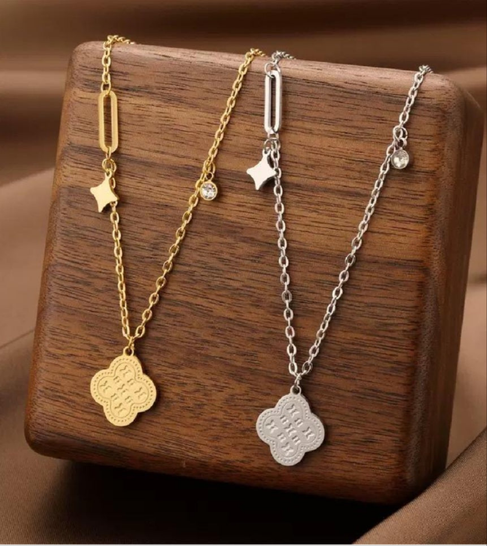 Van Cleef inspired Clover Necklace