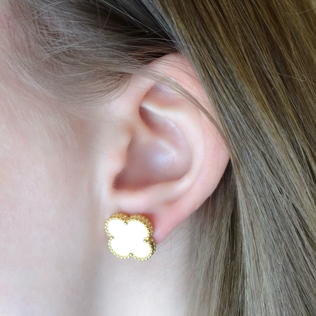 Van Cleef inspired 15mm Gold Trim Clover Stud