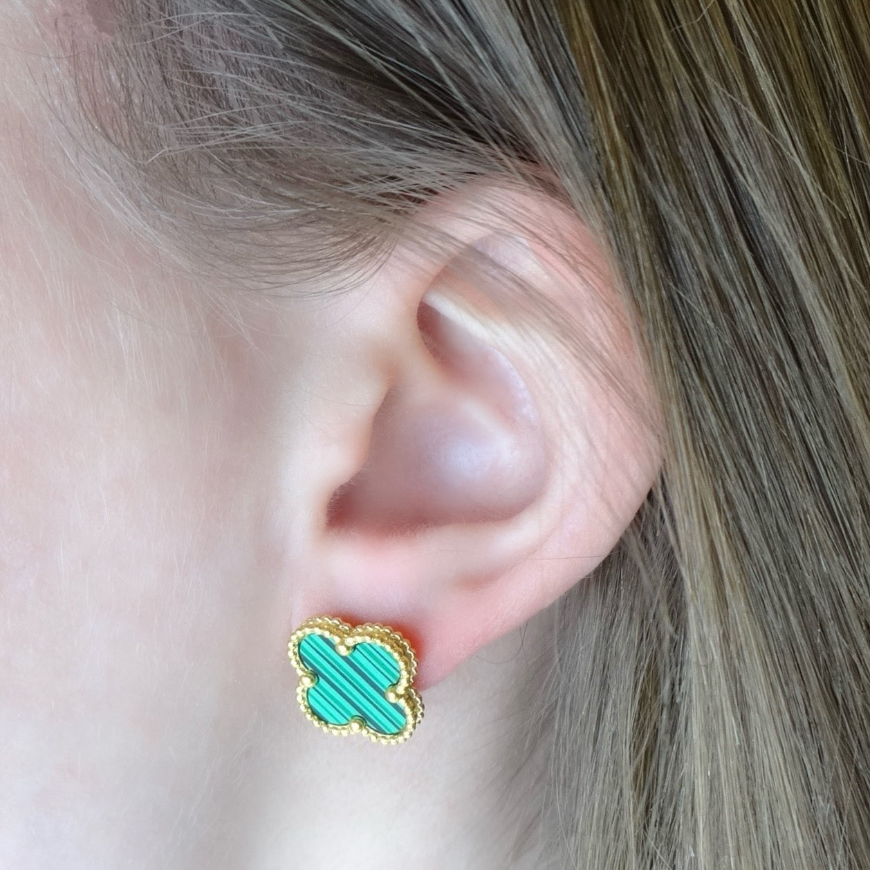 Van Cleef inspired 15mm Gold Trim Clover Stud