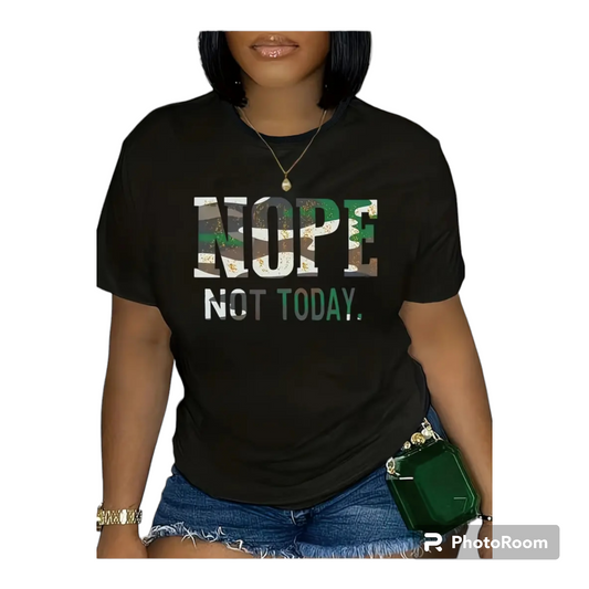 Plus size camo print t-shirt