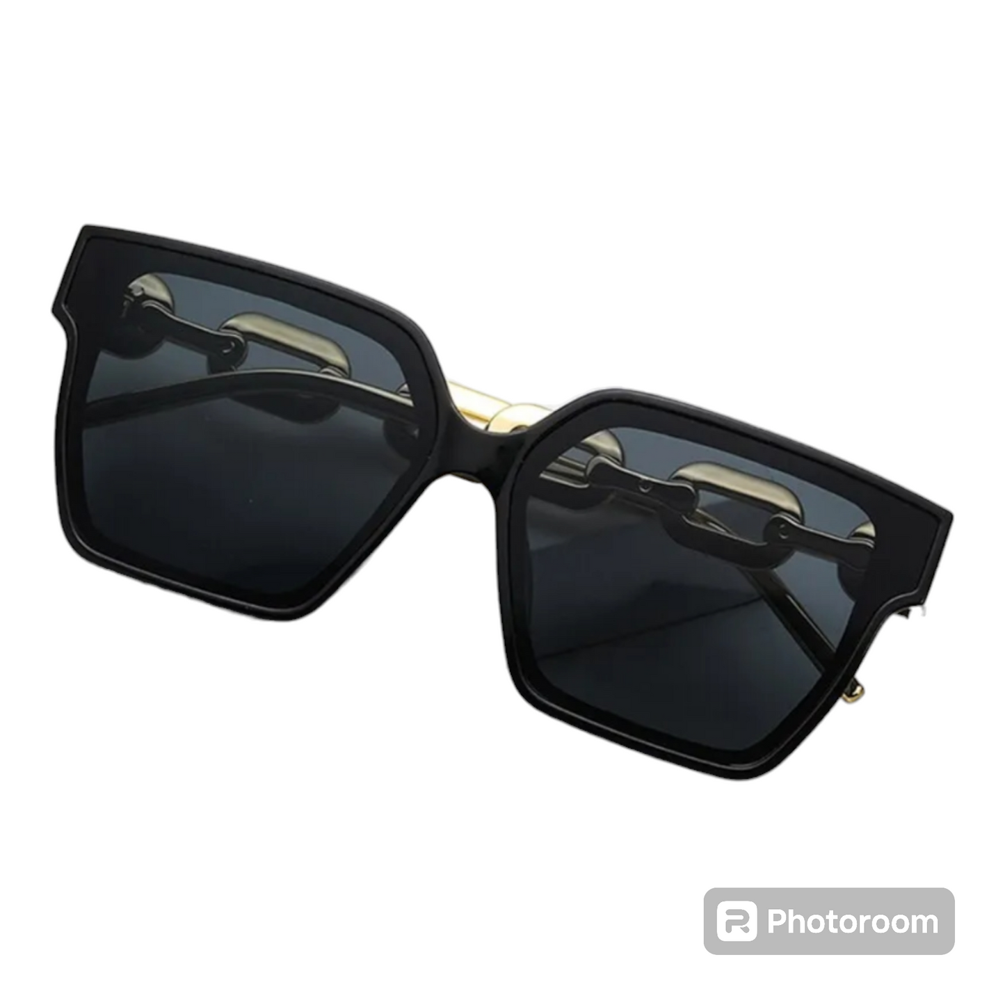 Square vintage style sunglasses