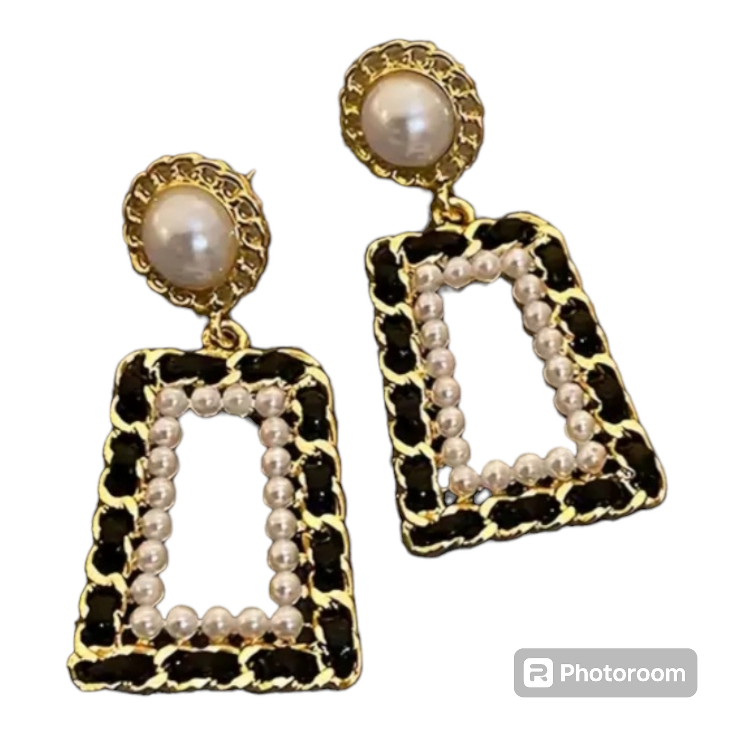 Pearl Dangle Earrings