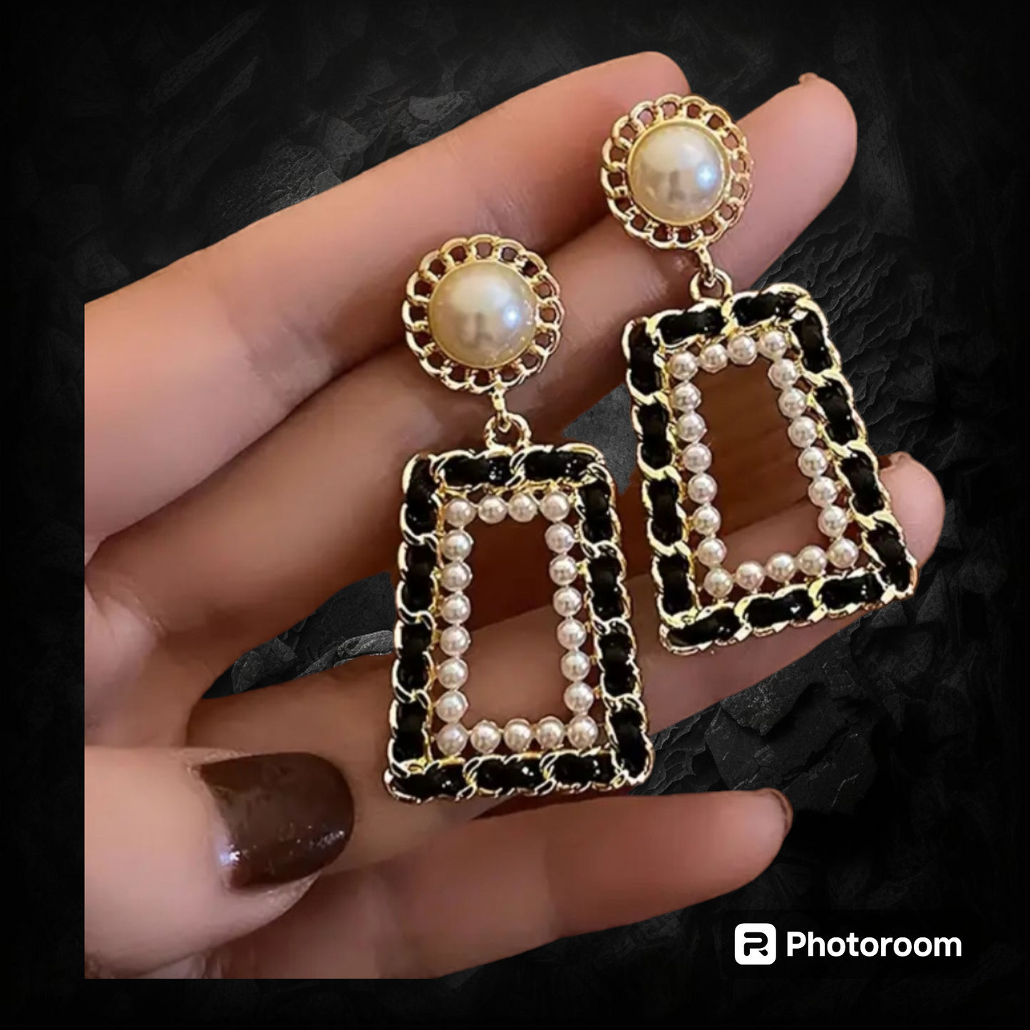 Pearl Dangle Earrings