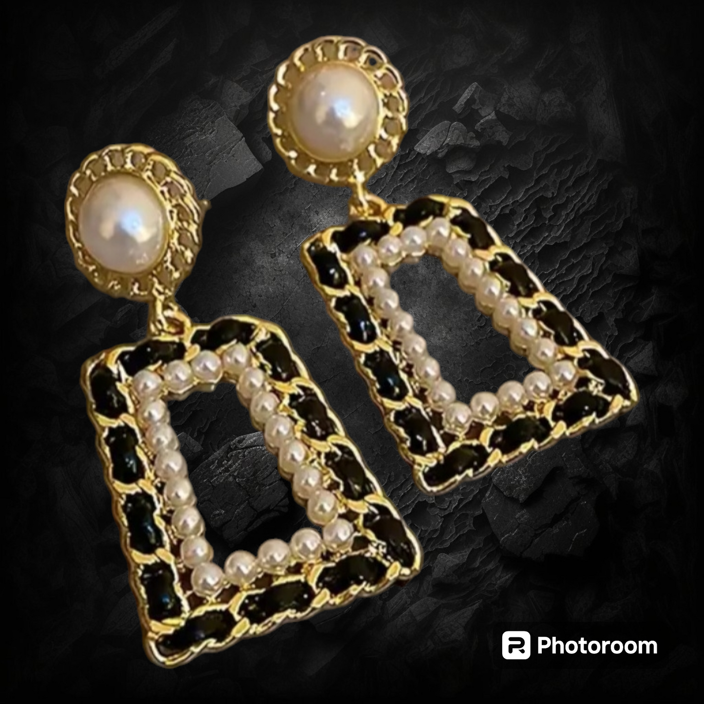 Pearl Dangle Earrings