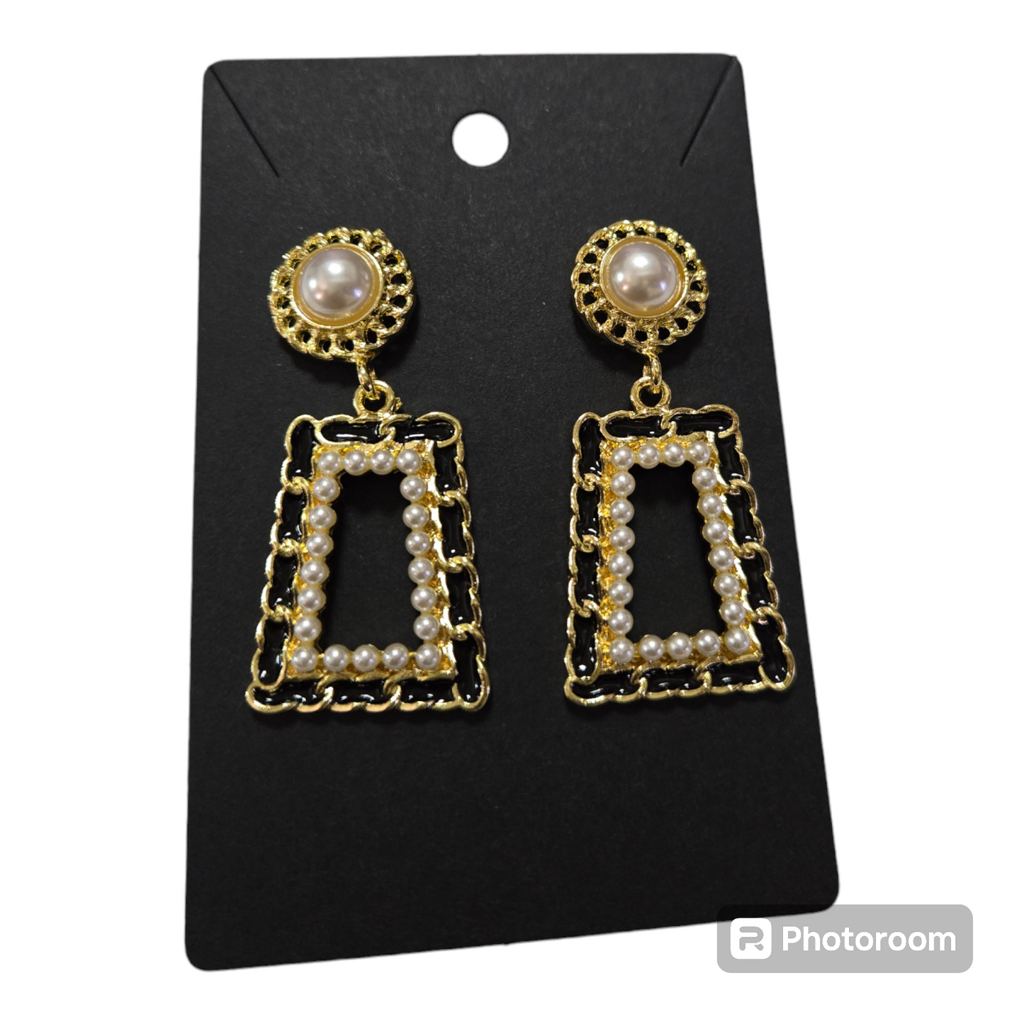 Pearl Dangle Earrings