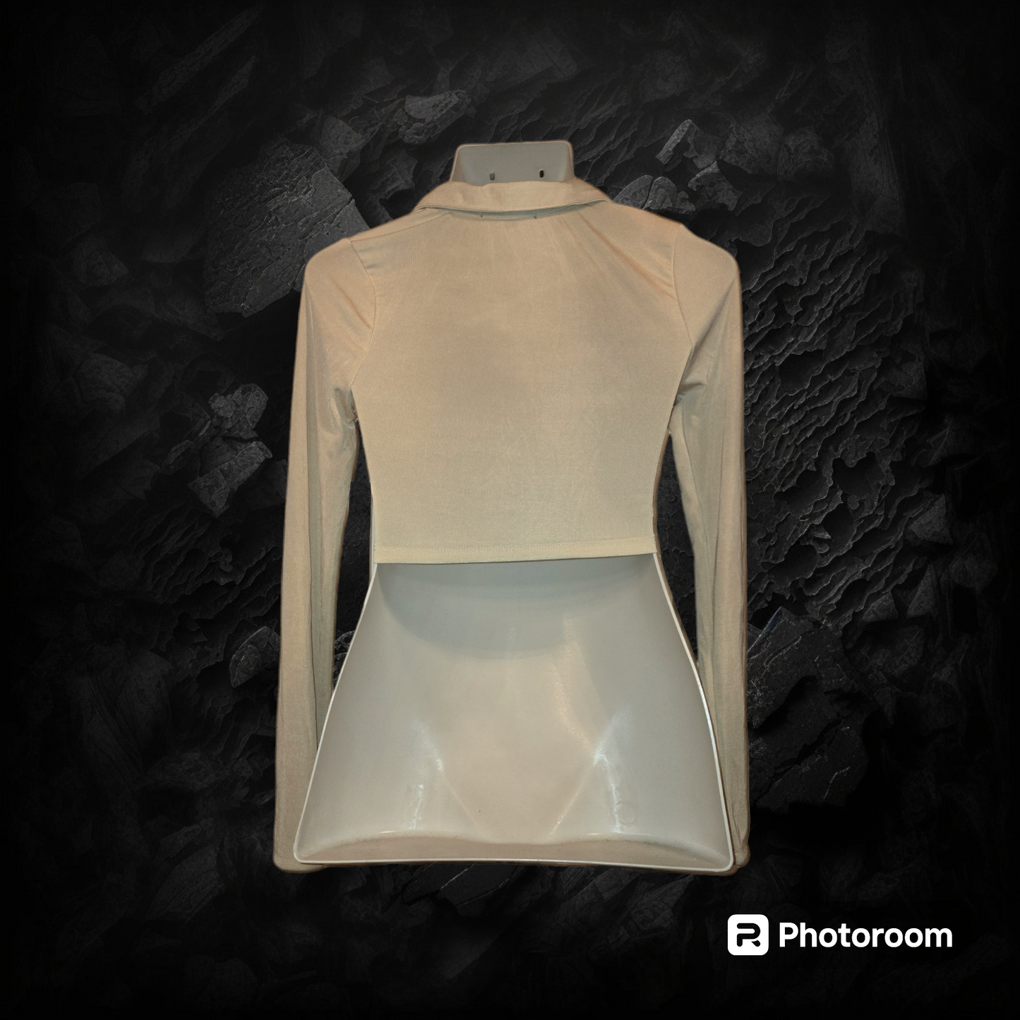 Collar Long-sleeve Crop Top