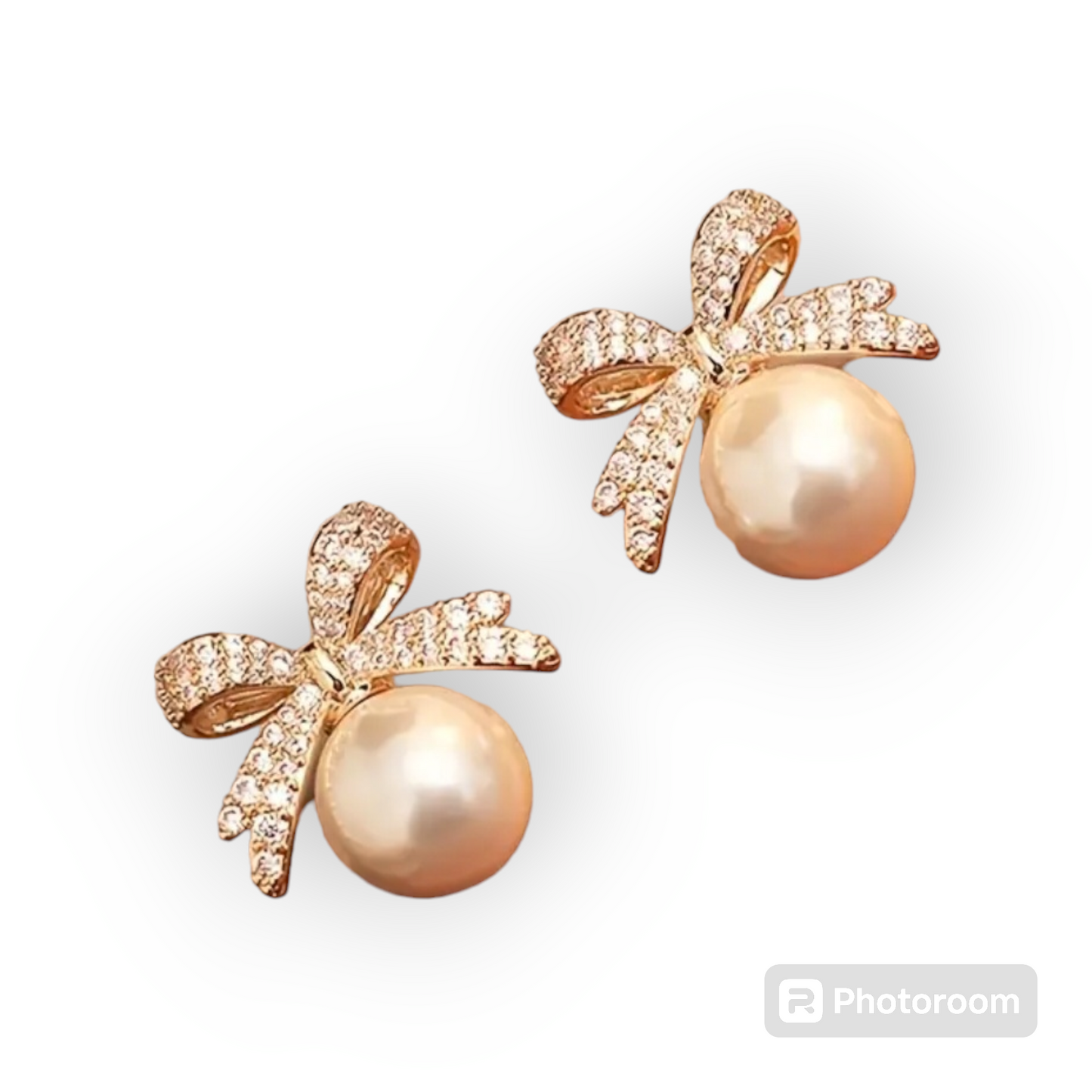 Eleqant Gold Bow Pear Stud Earrings