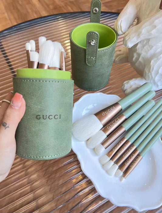 Gucci luxury inspired 8pc Make Up brush set