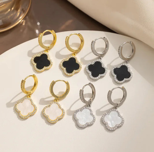 4 leaf Clover drop earring