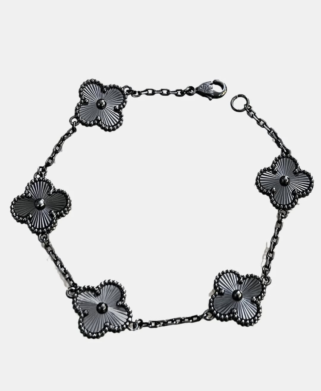 Van Cleef inspired Gun Smoke Clover Collection