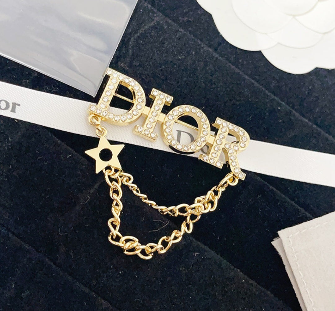 Christian Dior Inspire Brooches