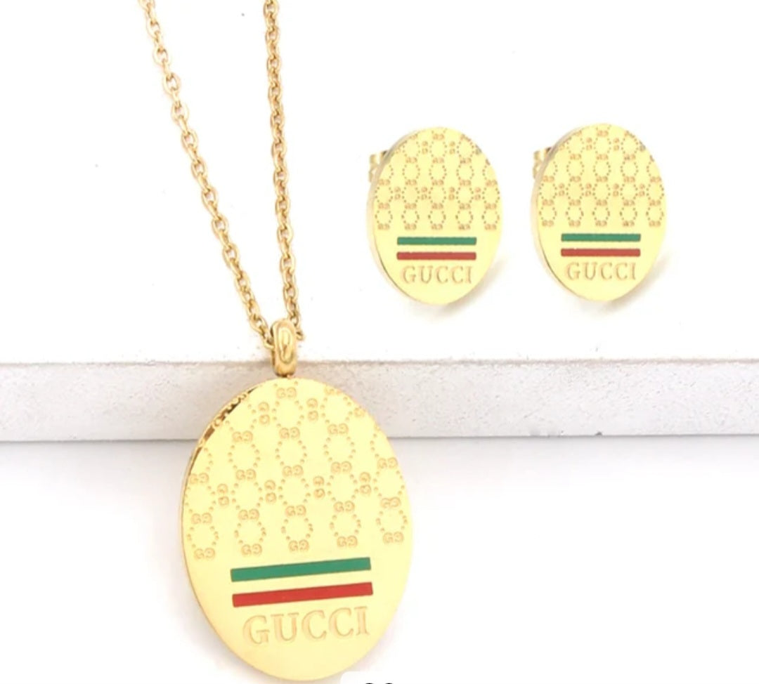 Gucci inspired necklace