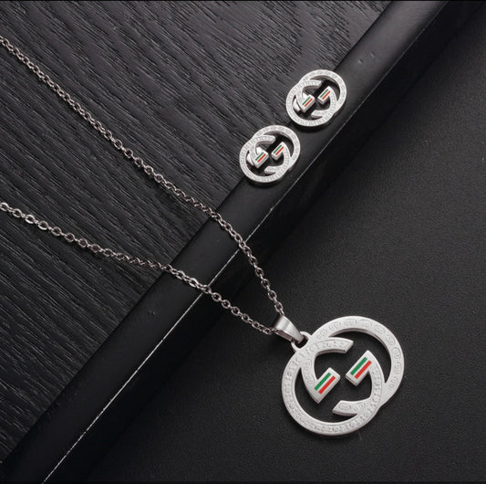 Gucci inspired necklace