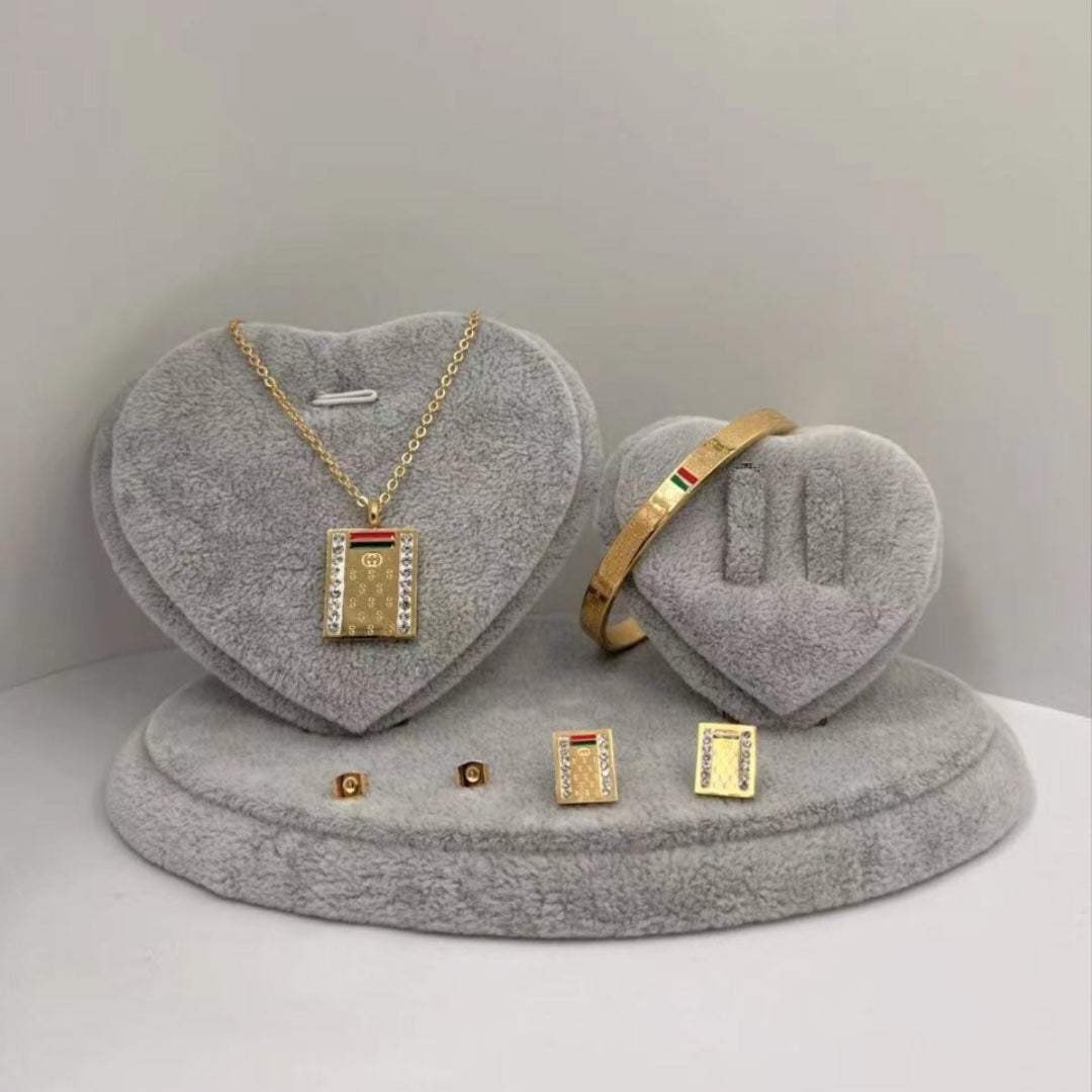 Gucci inspired gold square Zirconia pendant necklace