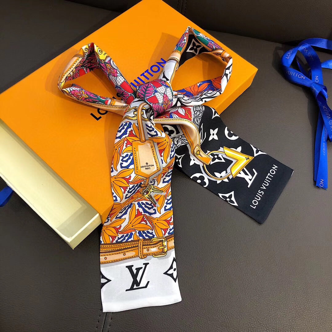 LV inspire Monogram Confidential Bandeau.