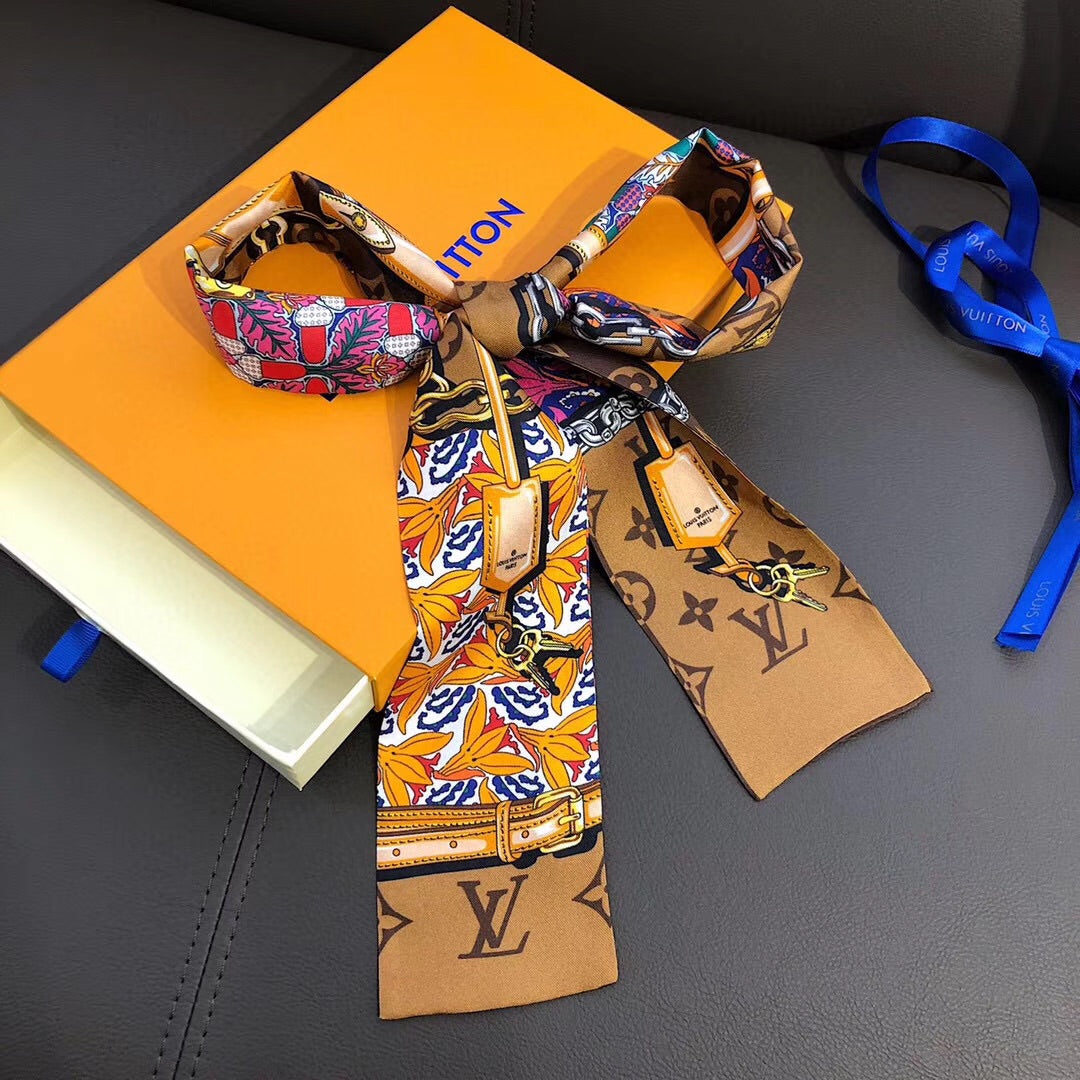 LV inspire Monogram Confidential Bandeau.