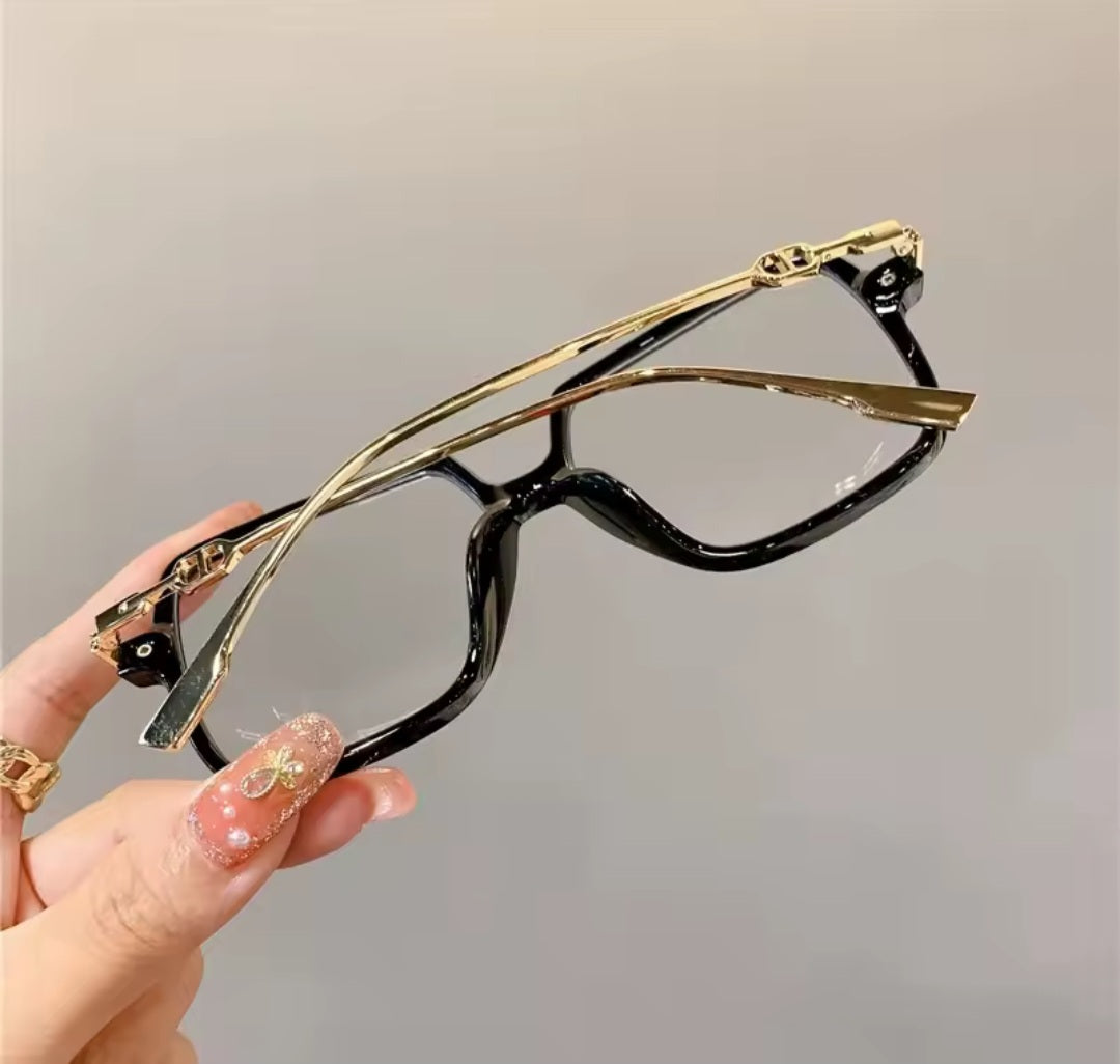 Oversized square Eyewear