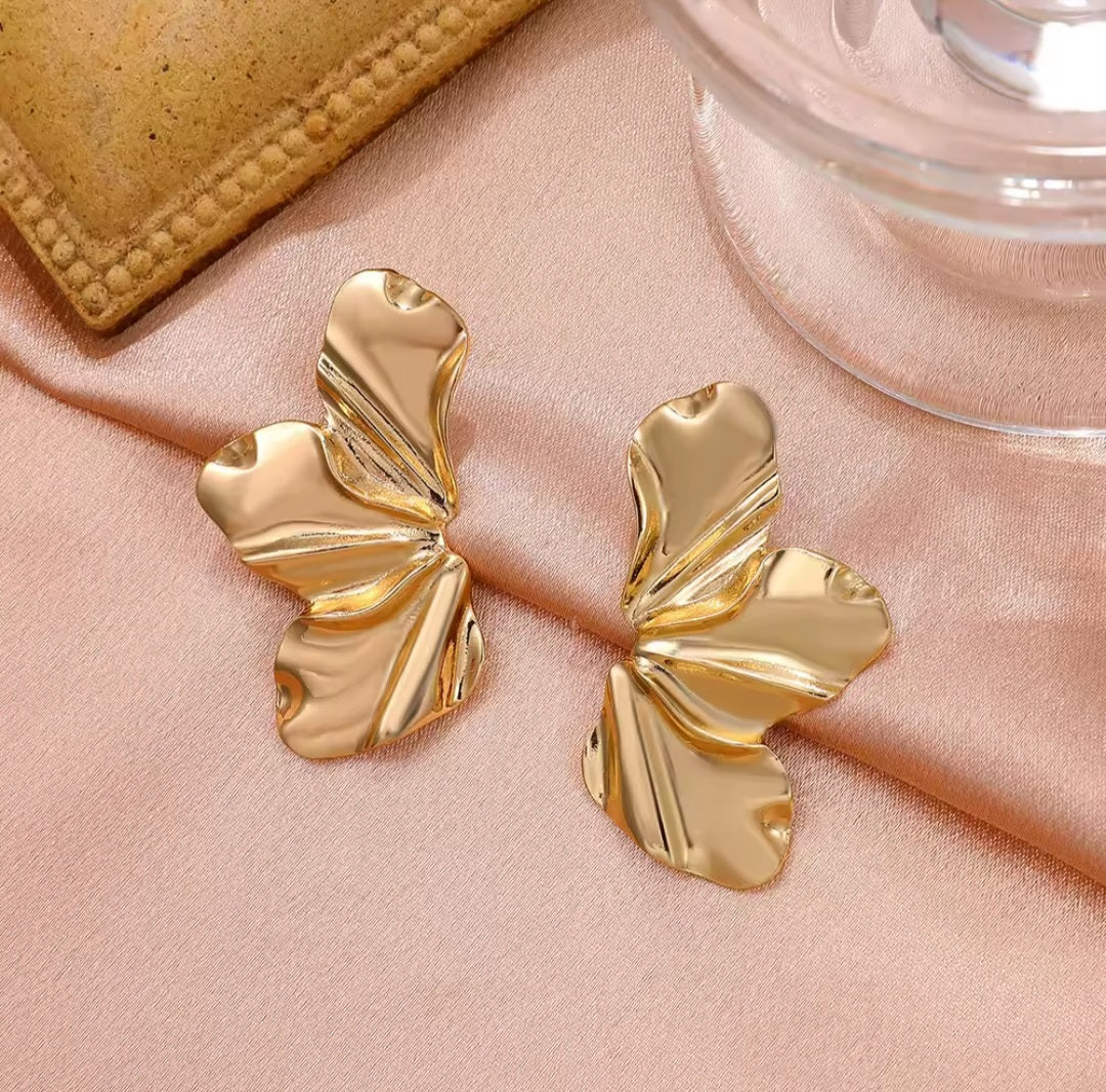 Flowers stud earrings