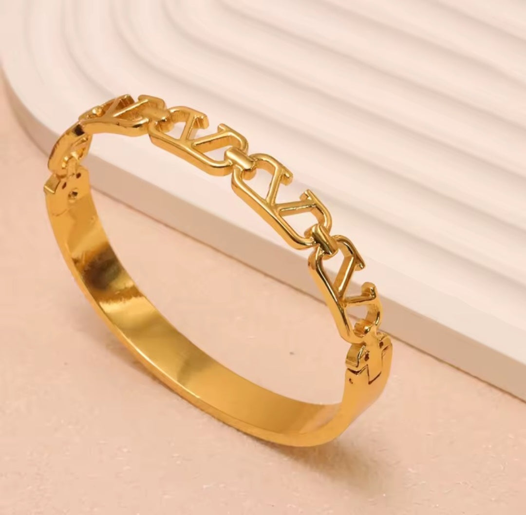 Valentino inspired bracelet