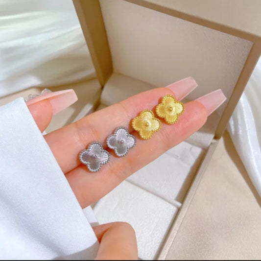 Inspired 4leaf clover earrings 11mm