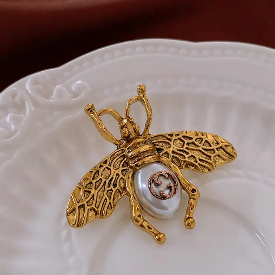 Gucci inspired vintage brooch