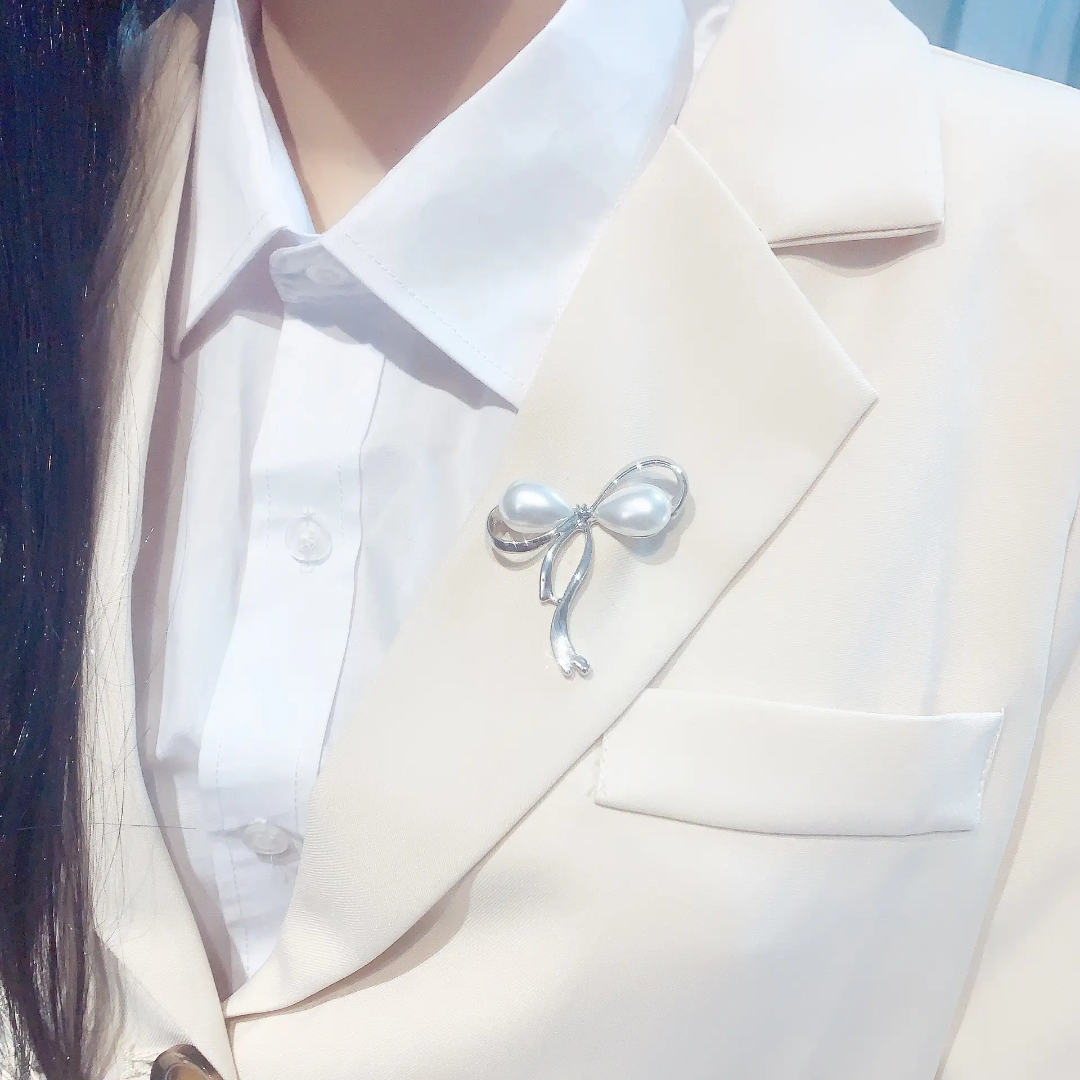 Bowtie Brooches