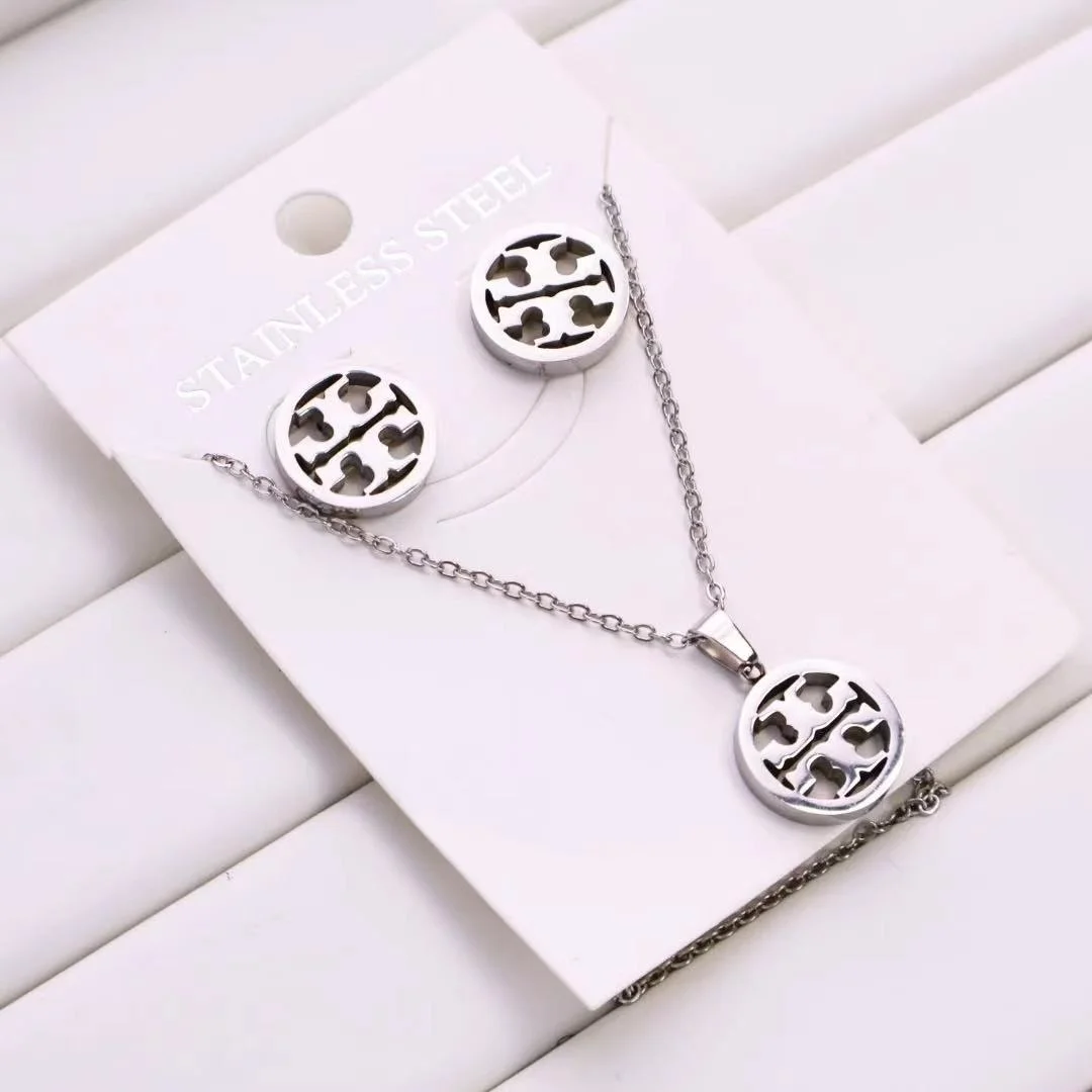 Tory Burch inspired Necklace and earrings