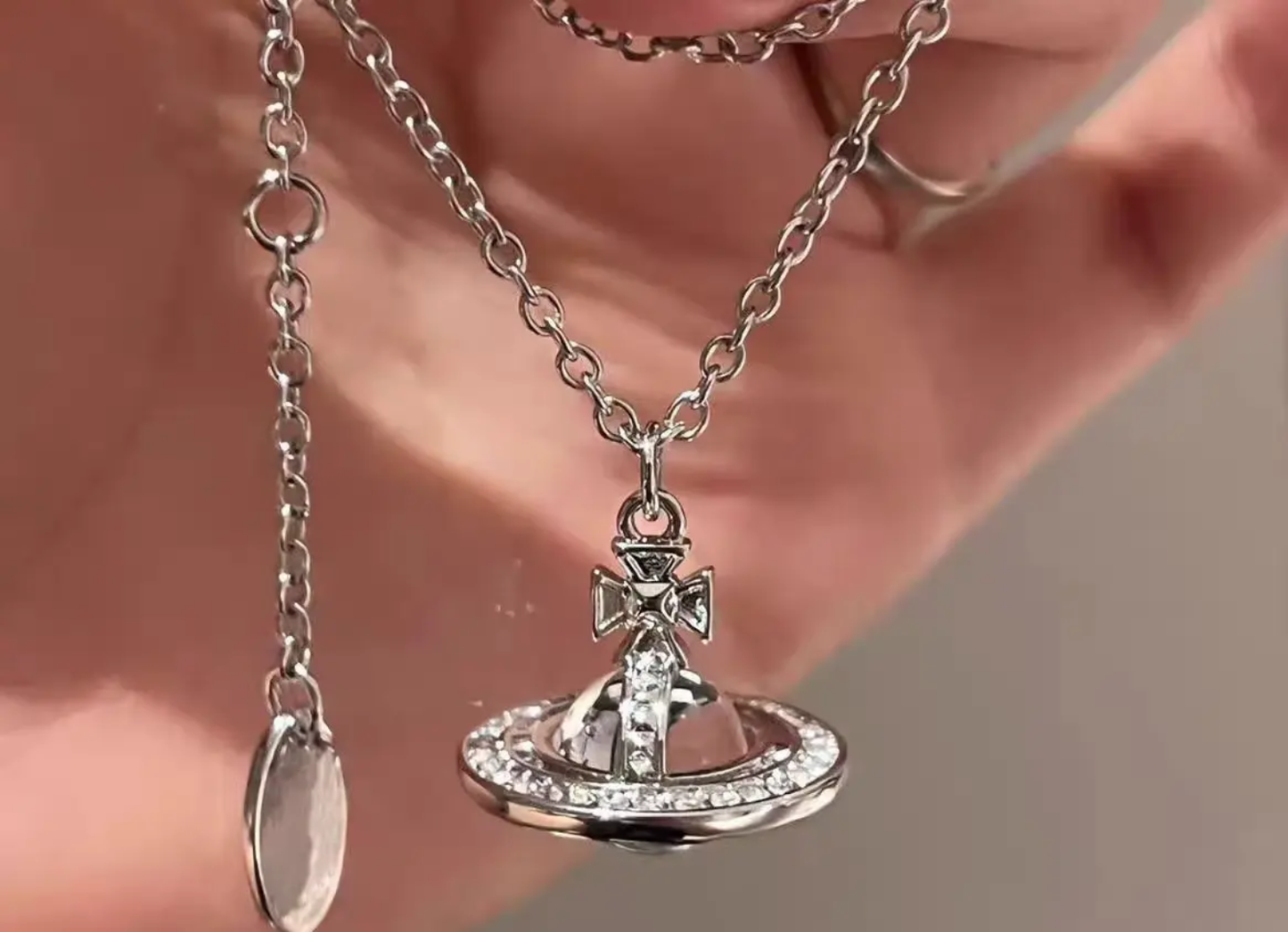 Vivienne Westwood inspire necklace