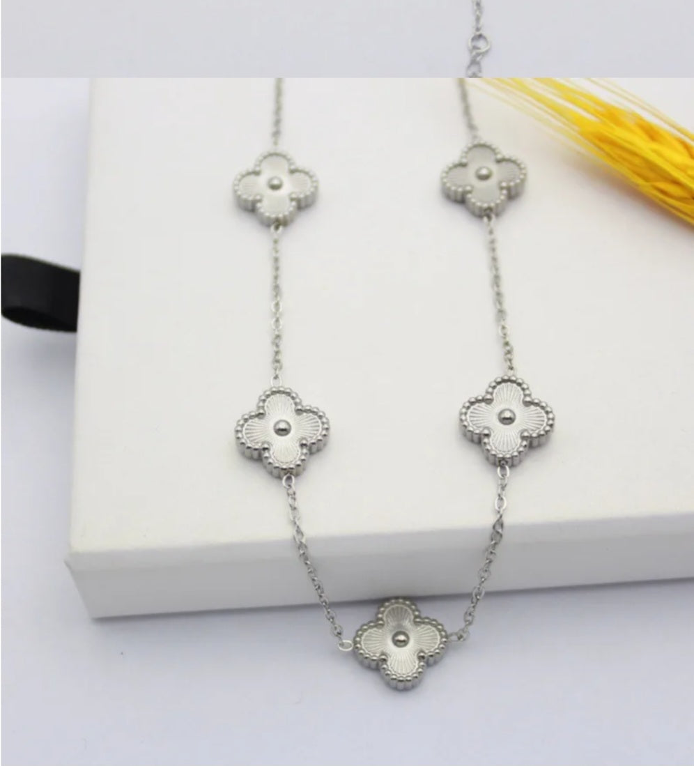 Stainless Steel Van 5 Charm 4 leaf Clover Necklace