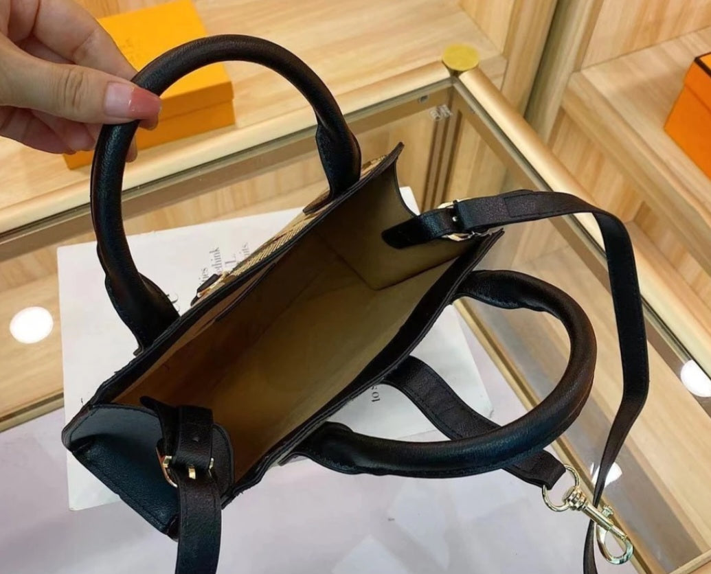 Gucci inspired leather engrave monogram purse