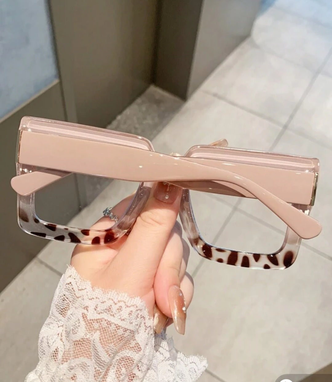 Oversized square Eyewear
