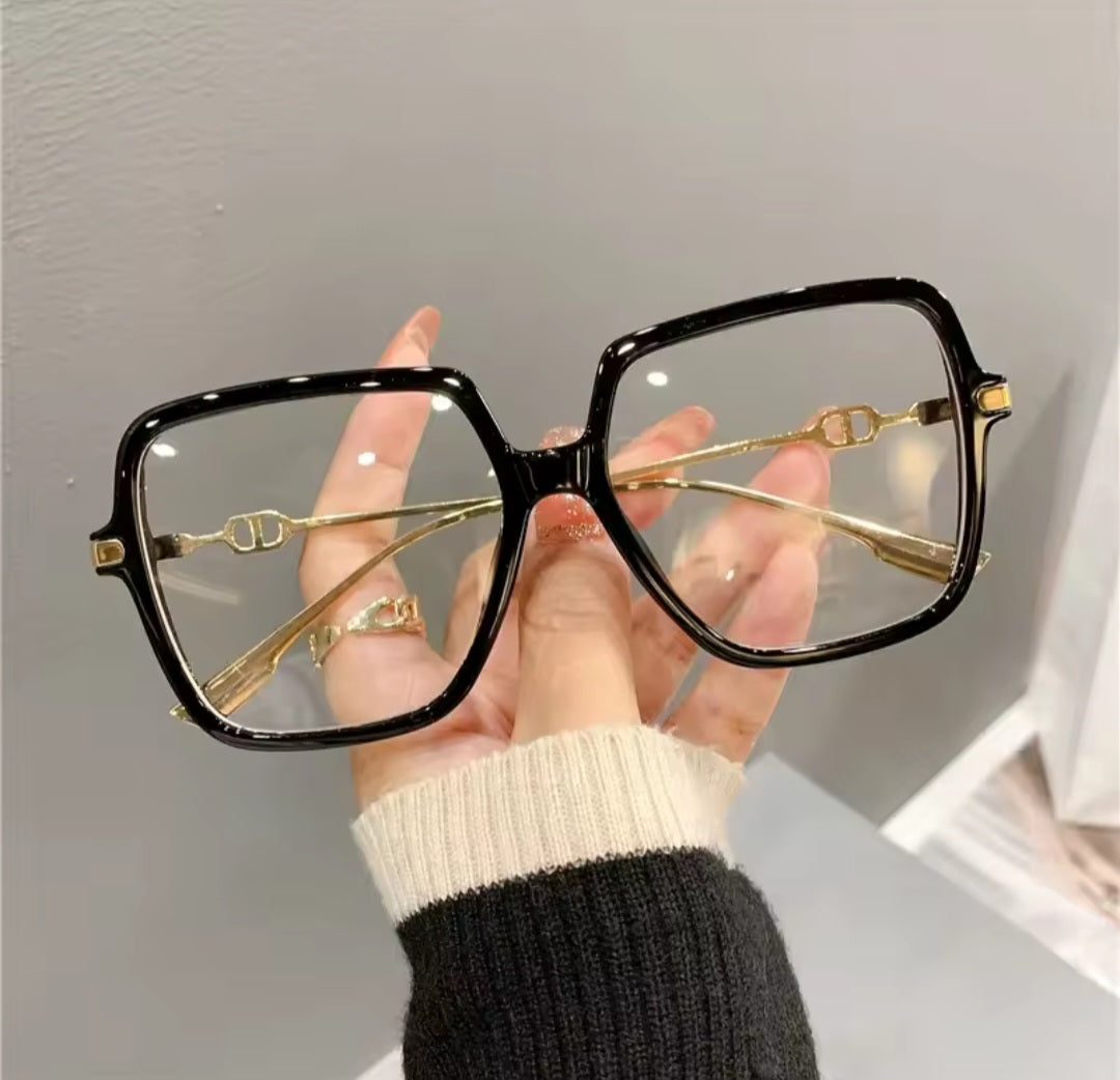 Oversized square Eyewear