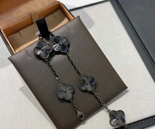 Van Cleef inspired Gun Smoke Clover Collection